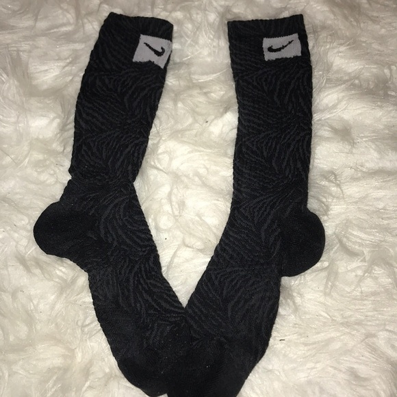 high rise nike socks